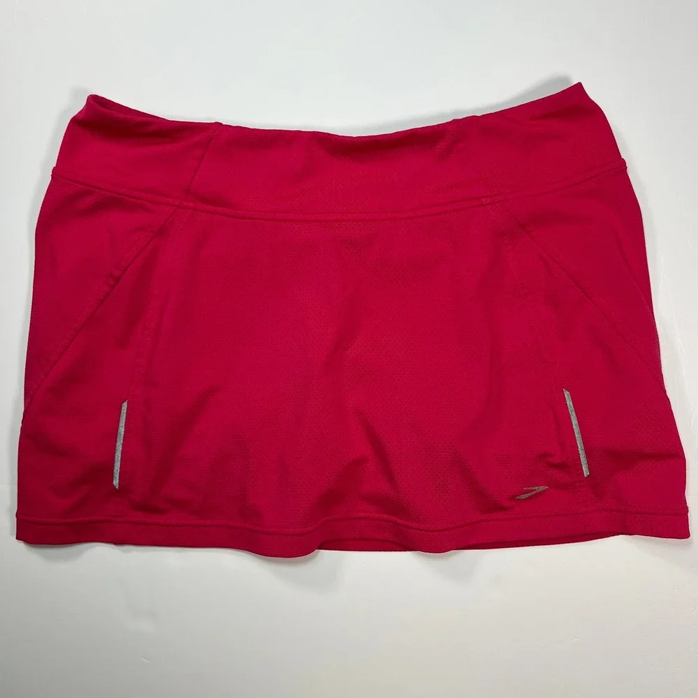 Brooks Running Skort Medium Pink Built-in Shorts Reflective Athletic Skirt Gym